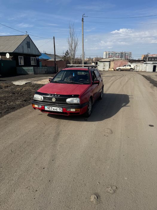 Продам volkswagen гольф 3 обем 1.8 , 1992