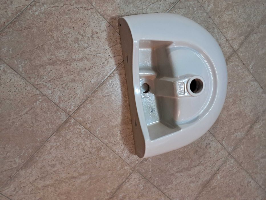 Мивка за баня, като нова