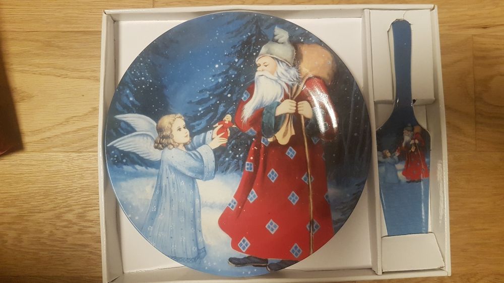 Коледна керамична чиния (27 cm) с лъжица за сервиране