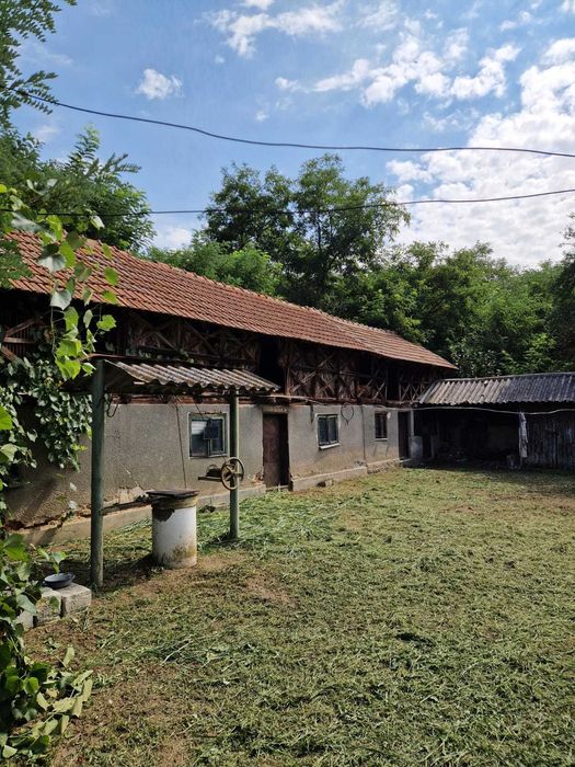 Teren 5.725 m Tomsani, Dâmbovița, la drum județean