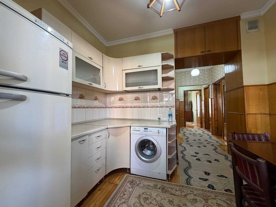 ПРОДАЕТСЯ 2/4/9 Нукусская 68м2