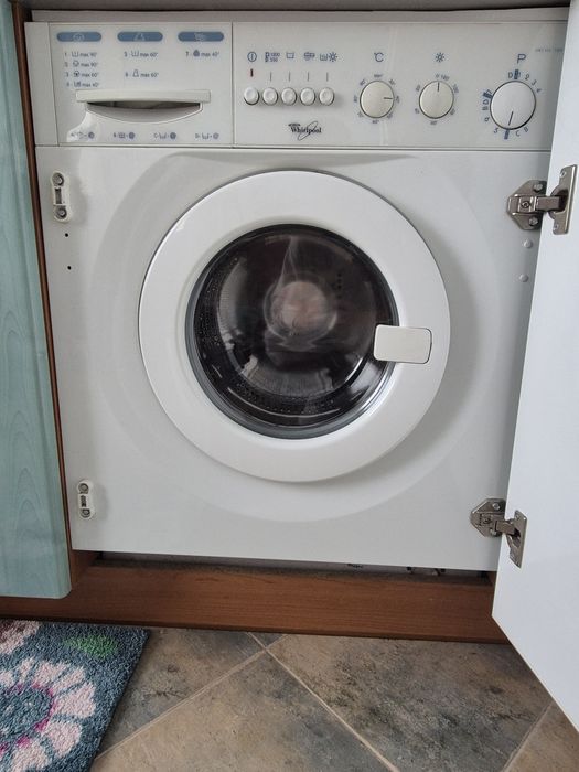 Пералня за вграждане Whirlpool