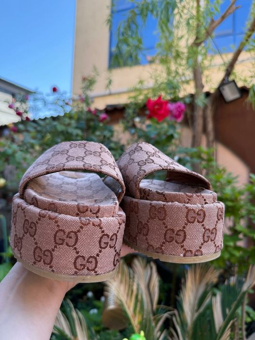 Papuci calitate premium