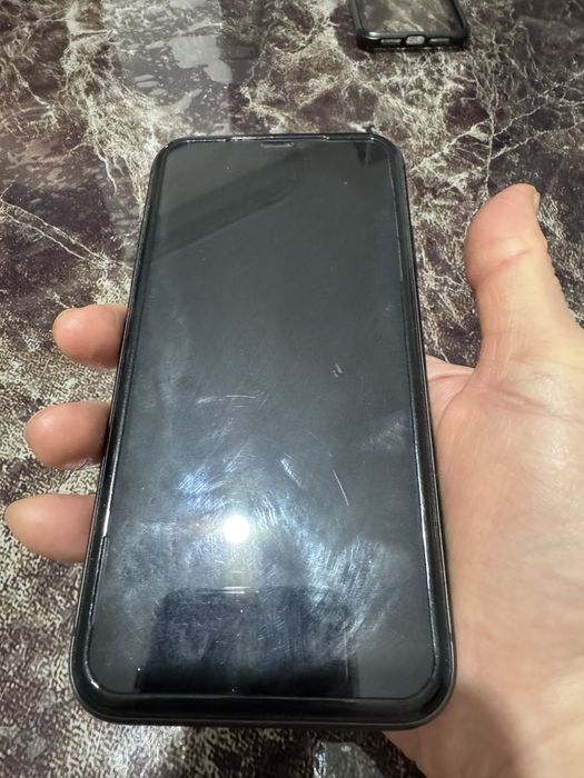 Продам Apple Iphone 11 64