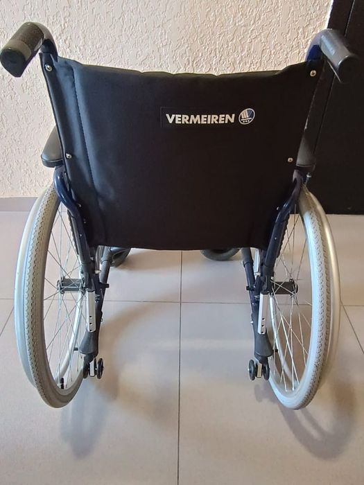 Инвалидная коляска