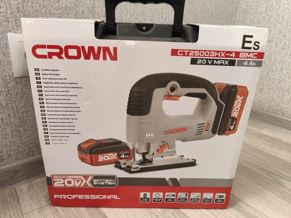 Аккумуляторный лобзик от Crown