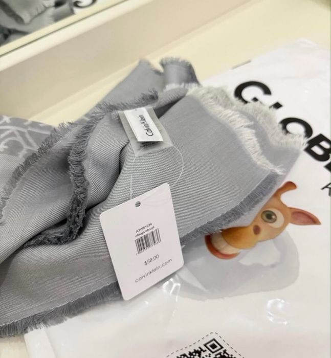 Палантин Calvin Klein