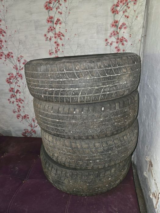 Шины продается 215/70/16 215/60/16
