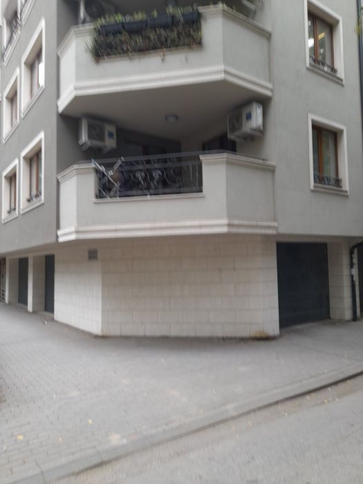 Продава се Двустаен апартамент в Пловдив, Младежки Хълм - 88 кв.м за 3125 €/кв.м - Снимка #1