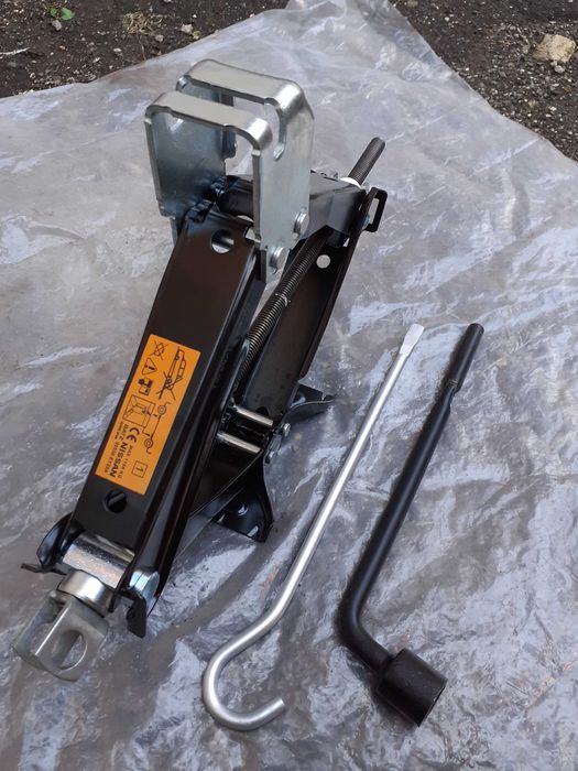 Cric,cheie de roti NISSAN Qashqai,Juke,X-trail, RENAULT Kadjar,Koleos