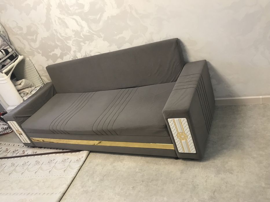 Продам диван тахта