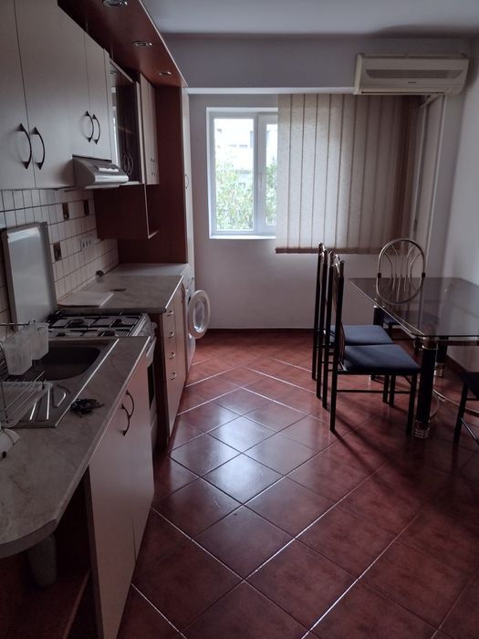 Inchiriez apartament 2 camere str. Onestilor