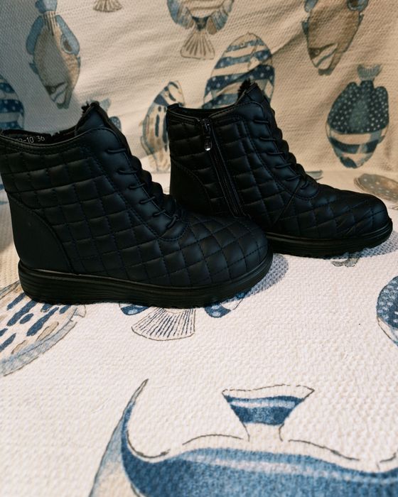 Дамски боти – №36 (нови)