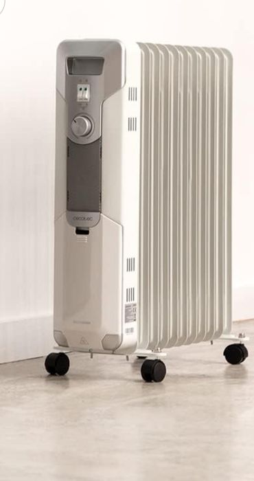 Calorifer electric cu ulei cecotec 2500w nou