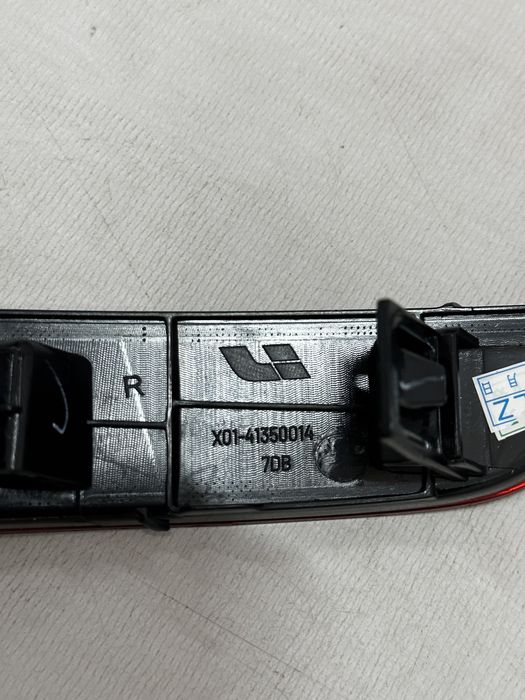 Катафоты Lixiang L9