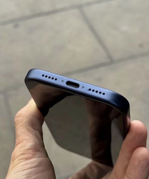 Продам айфон 17 про