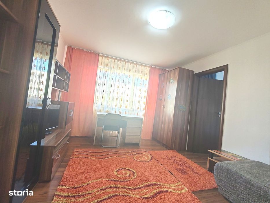 Apartament 2 camere Trivale, etaj 3, balcon, centrala, mobilat/utilat