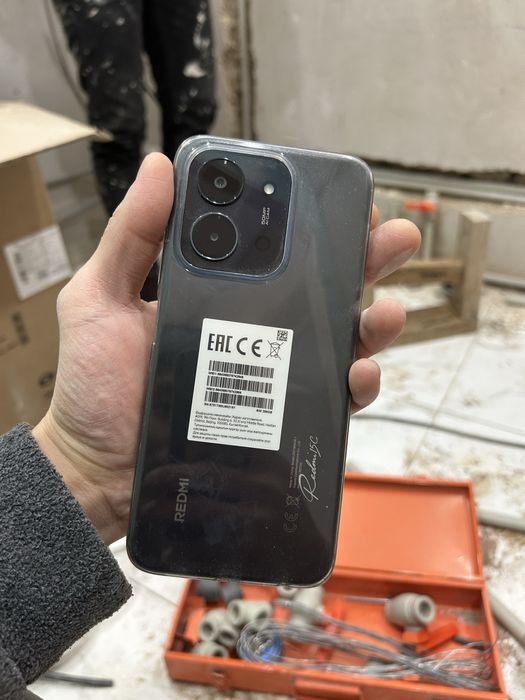 Продам редми 15С озу 8гб память 256