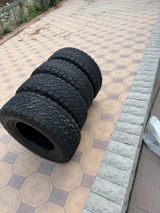 Продам Шины BFGoodrich A/T 285 /70 /17