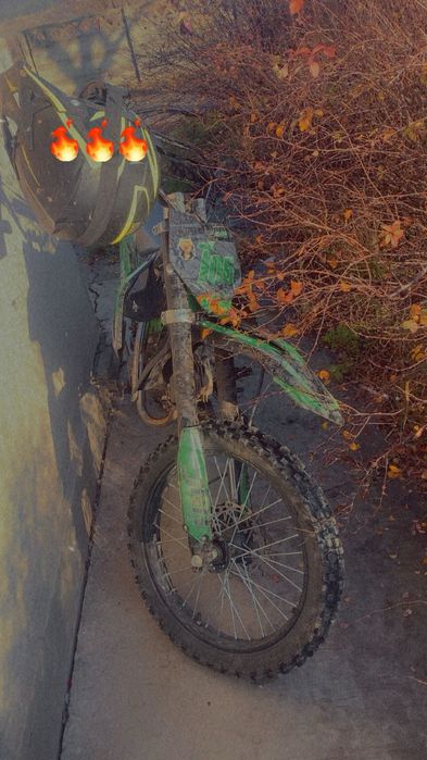 Vand cross JRH 125cc motorul este perfect functional detali in privat