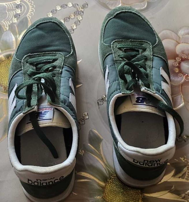 Adidasi New Balance marimea 43