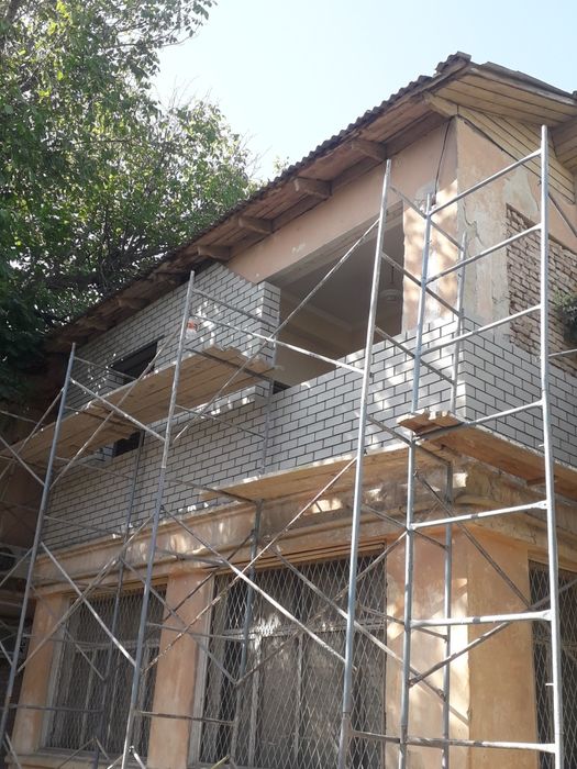 Кладка аблицовичним кирпича