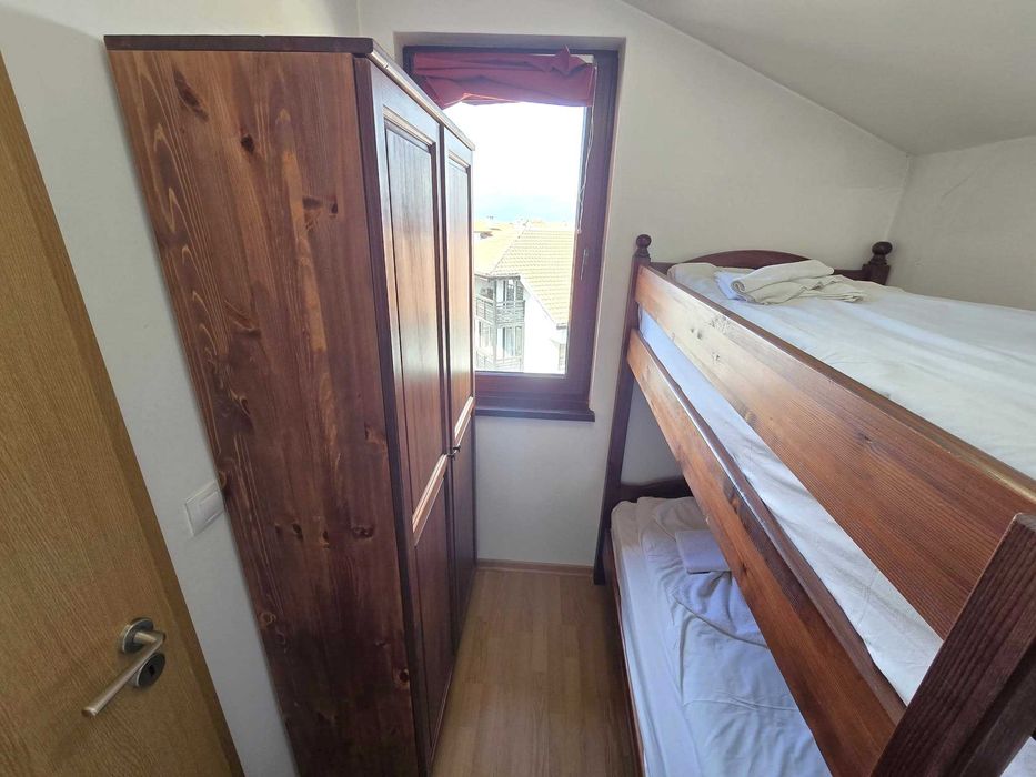 Tристаен апартамент с фронтална гледка към Пирин планина