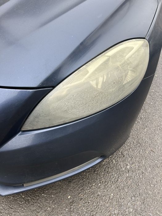 Polish faruri polimer faruri auto