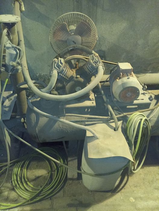 Компрессор для  професиональнойпокраски авто