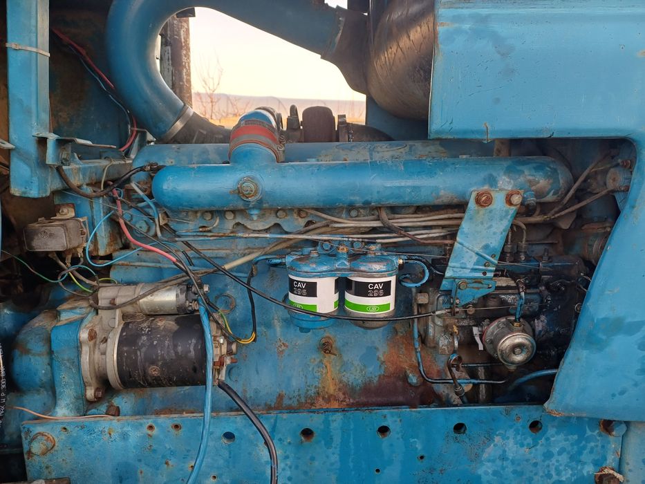 Tractor ford 4x4 cu Plug reversibil