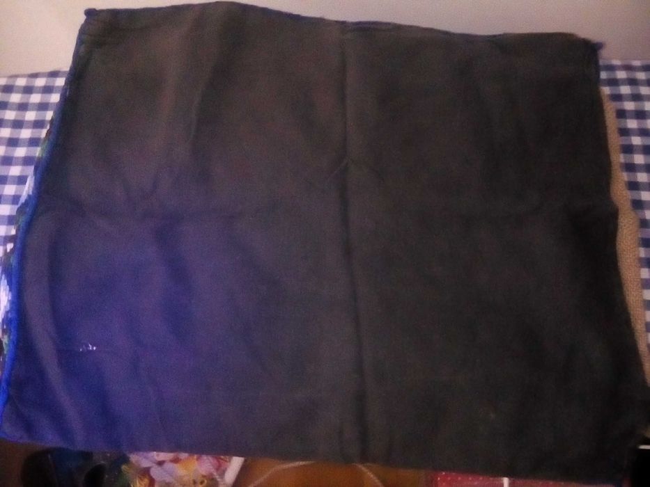 Ръчно тъкани къси черги, калъфка за възглавница.