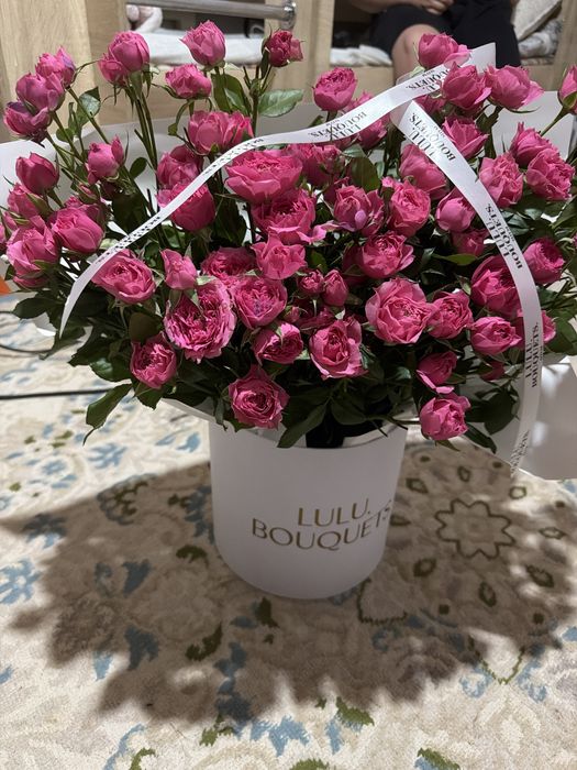 Цветы кустовые розы