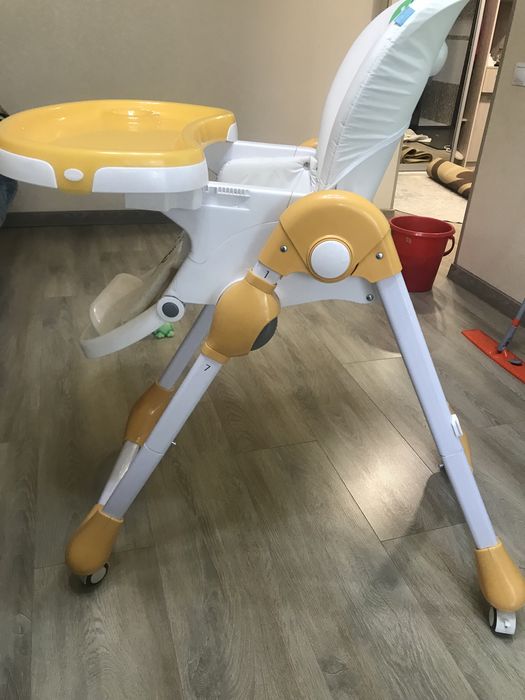 Детский стульчик для кормление
