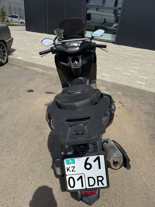 Скутер ZMAX 180кубов