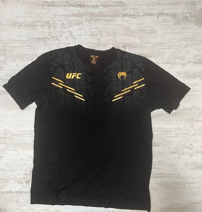 UFC Venum тениска (gold)