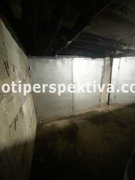 Продава се Гараж / Паркомясто в Пловдив, Кършияка - 21 кв.м за 1239 €/кв.м - Снимка #3