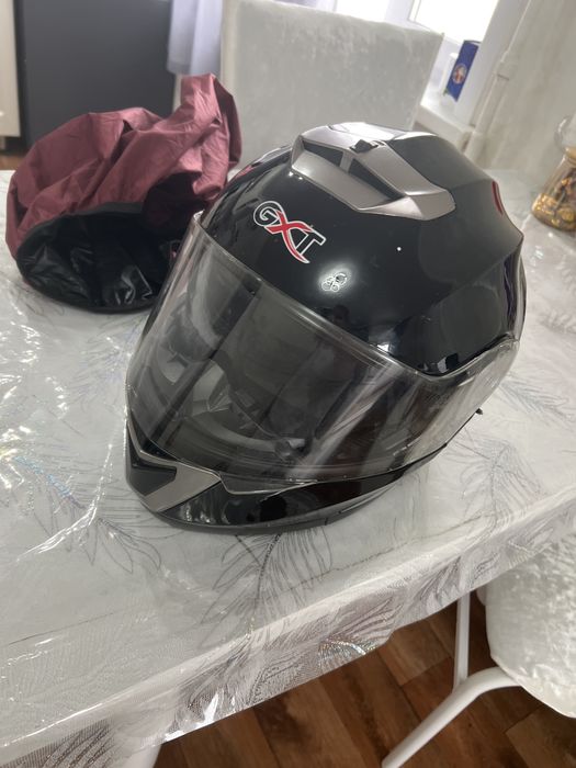 Срочно продам шлем на мотоцикл