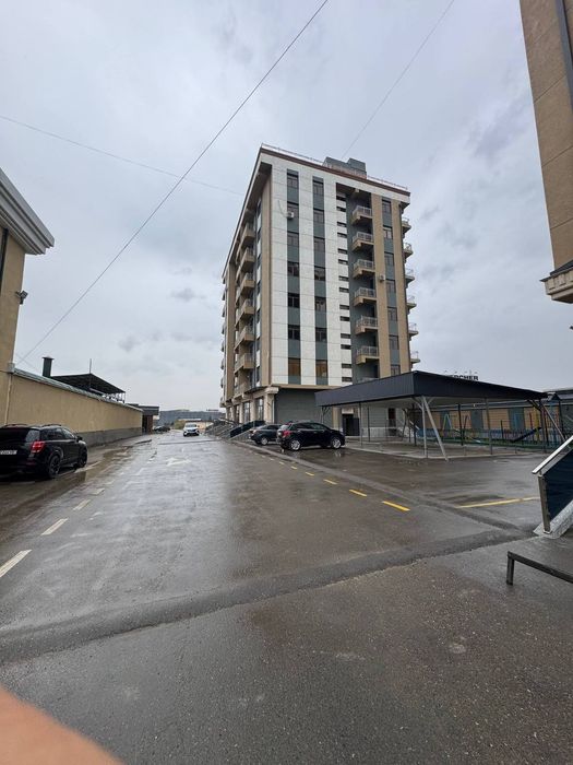 Коробка 1 хонали квартира элитный домдан сотилади 5 микрн Кармен