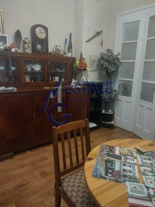 Етаж от къща в супер центъра на Бургас