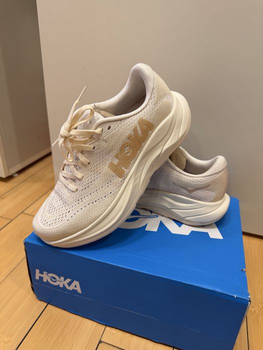 Нови дамски маратонки Hoka