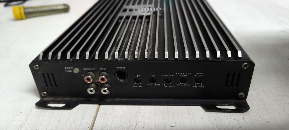 Усилитель для сабвуфера