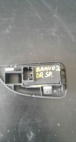 Buton deschidere geamuri dreapta spate fiat bravo 2 735435120