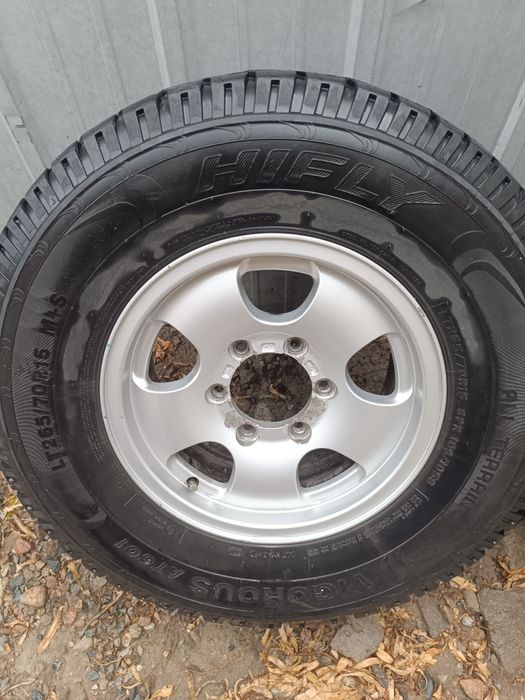 Шины с дисками 265/70/15