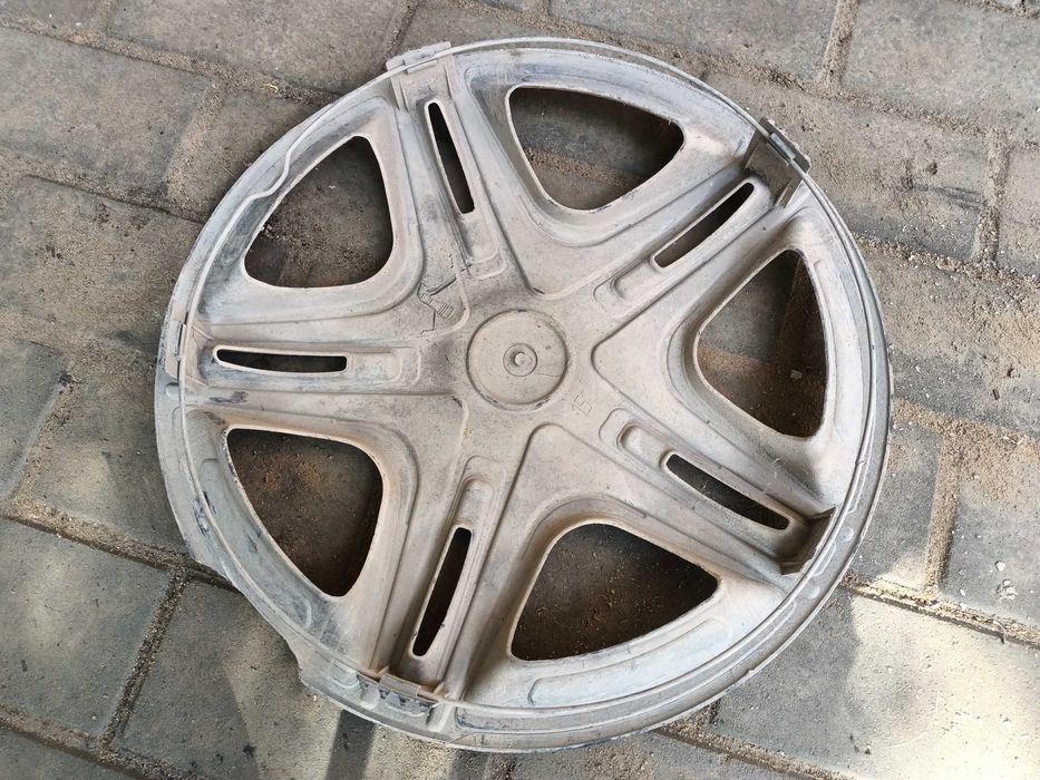 Продам колпаки для авто.