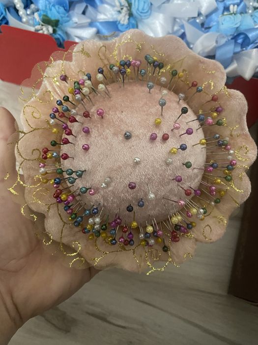 Цветя за яка сини бели