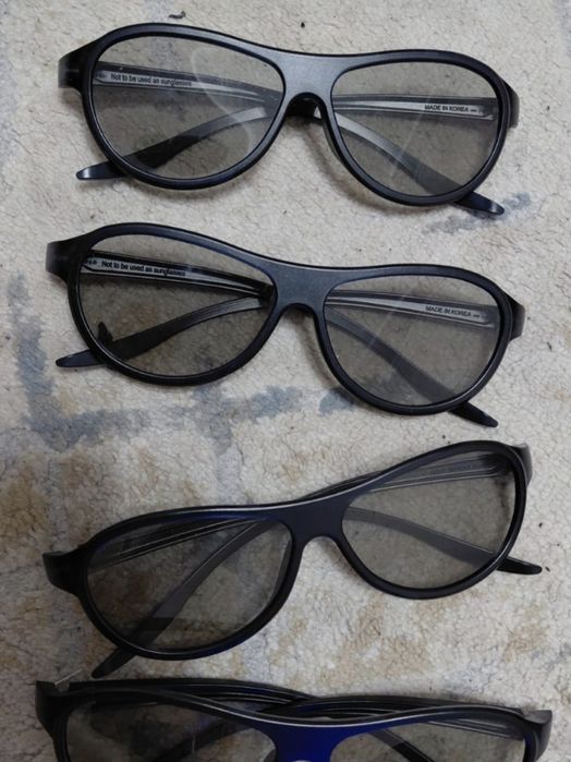 3 D очки новые от телевизора LG 4 штуки