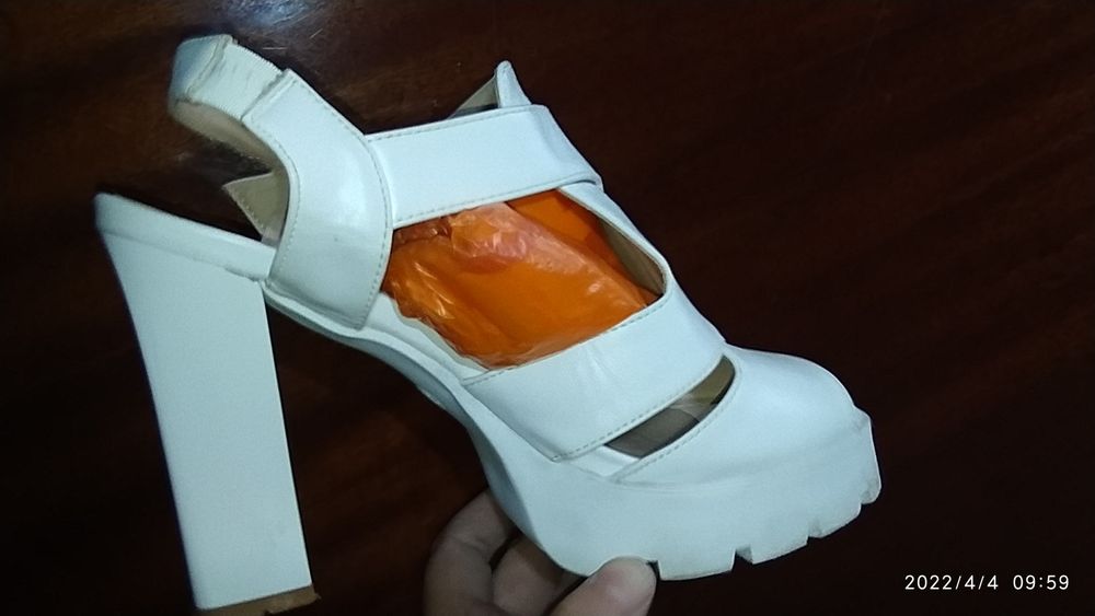 Туфли  белые, отл. качество