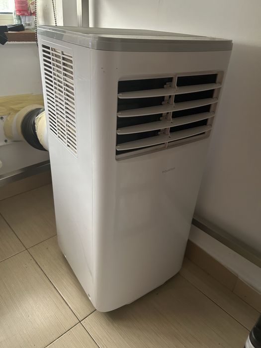 Vand aparate de aer conditionat 8000-12000 btu perfect functionale
