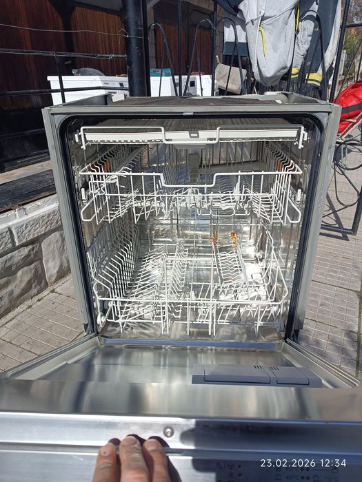Съдомиялна за  вграждане miele