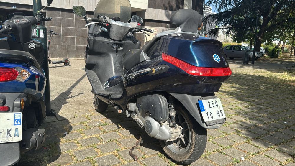 Vand scuter Piaggio x-evo 125 urgent